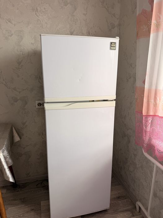 Продам холодильник б/у