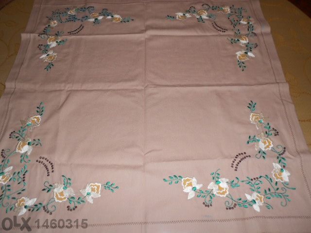 Карета( покривки ) на панама ,тюл и плат