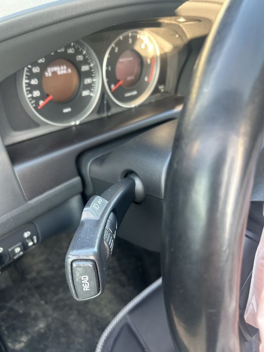 Ceasuri bord Volvo XC 60 2.4 D 2012 volan stânga