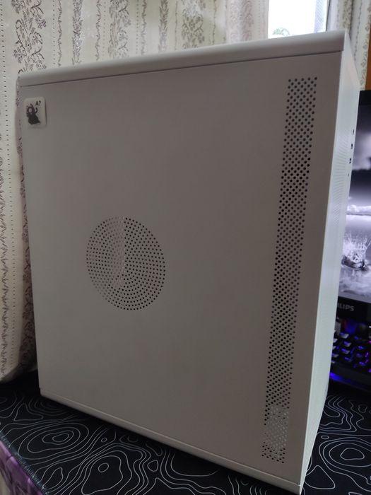 Продам белый корпус DEXP