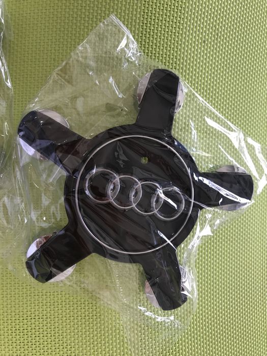 Capace centrale Audi tip gheara / stea - cod 4F0 601 165 / 8R0 601 165