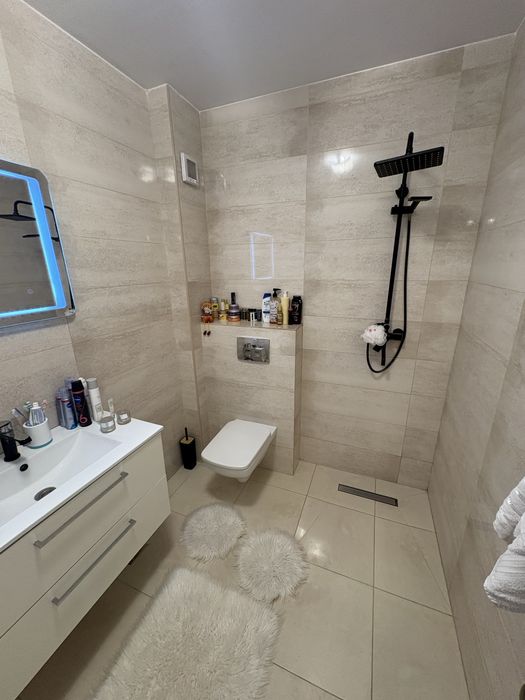 Vând garsonieră!!!