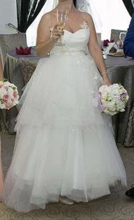 Rochie de mireasa tip printesa 2 in 1 lunga si midi, cu voal