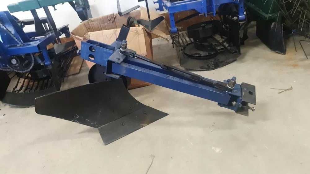 Plug pentru motocultor cu roata si reglaje