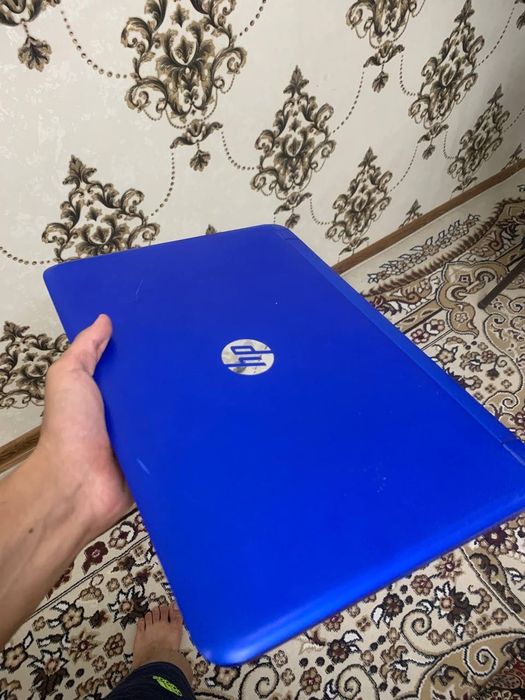 Arzon narxda Noutbook sotiladi