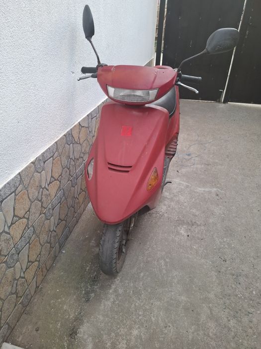 Vând scuter yamaha de 50