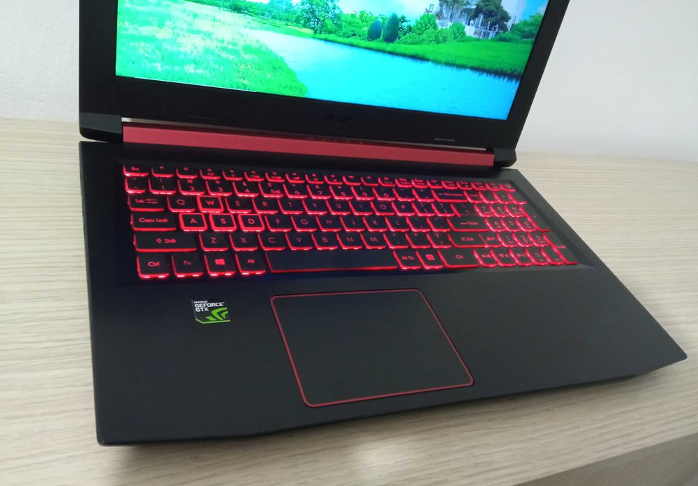 Laptop I7 GAMING EXTREM ssd placa NVIDIA TI TITANIUM 16gb ram