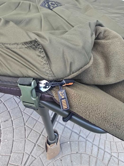 Легло със спален чувал FOX EOS Sleep System