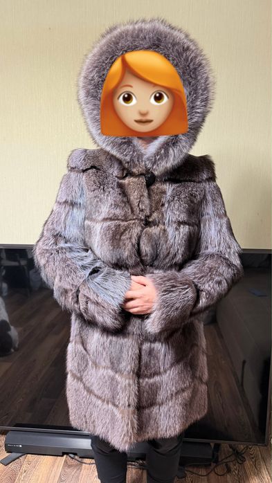 Шуба енот,в отличном состоянии
