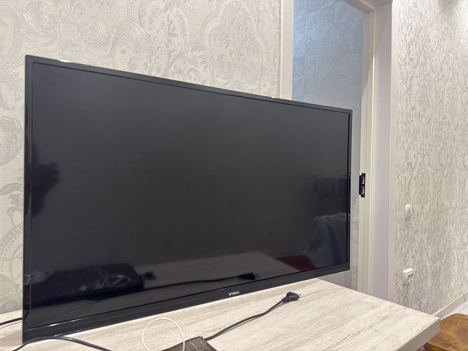 Телевизор YASIN 40 дюймов