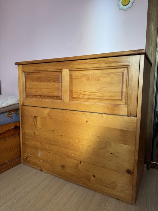 Продавам легло и ракла