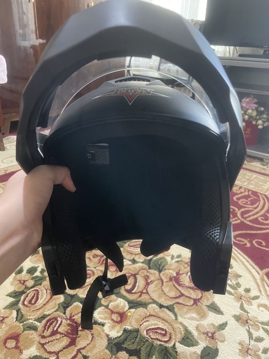 Каска на байкаот бренда FGN