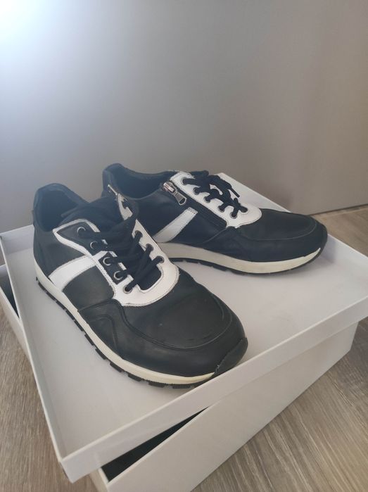 Кроссовки полуспортивные