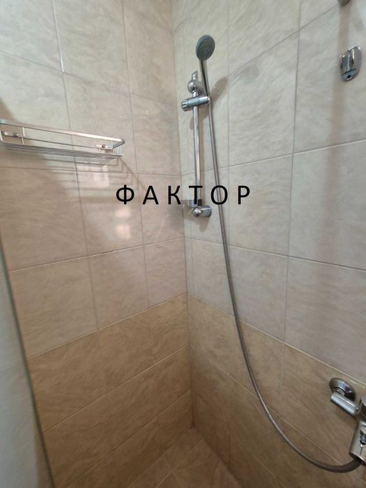 Продава се Четиристаен апартамент в Пловдив, Христо Смирненски - 130 кв.м за 1247 €/кв.м - Снимка #9