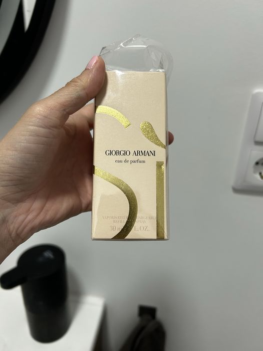 Parfum Armani si