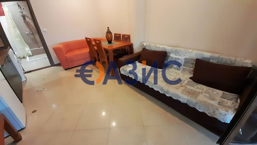 Продава се Двустаен апартамент в к.к. Слънчев бряг - 50 кв.м за 618 €/кв.м - Снимка #1