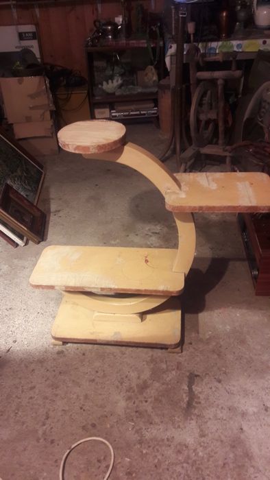 Suport flori sau alte obiecte