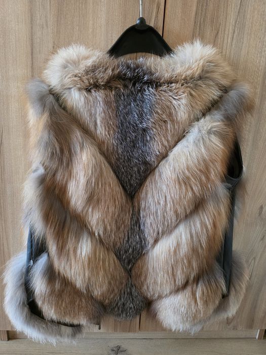 Haina blana mâneci detasabile