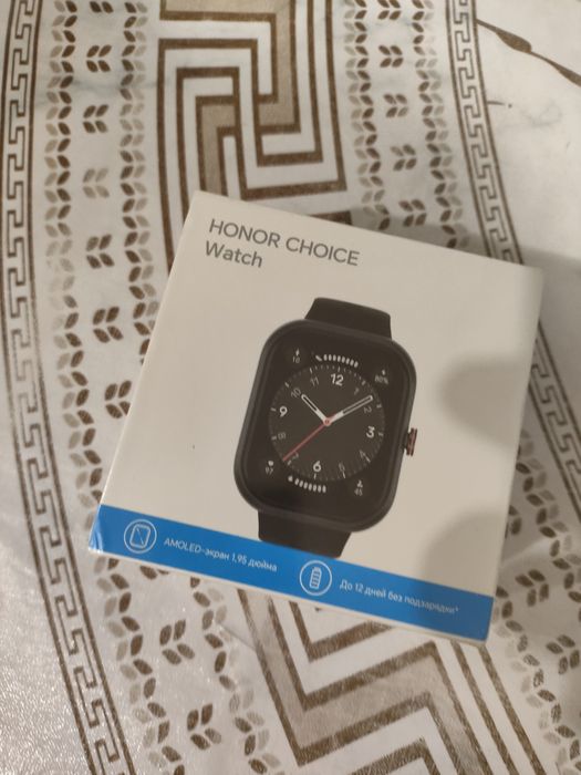 Часы умные хонор