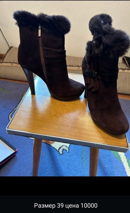 Продам, женскую обувь.