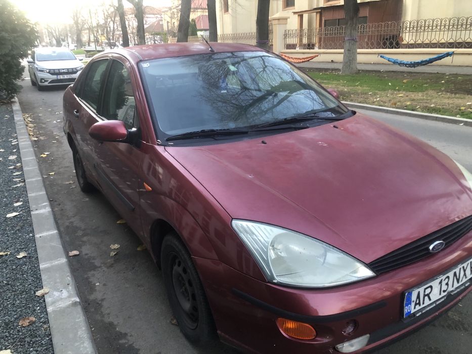 Ford Focus 1.4 benzină