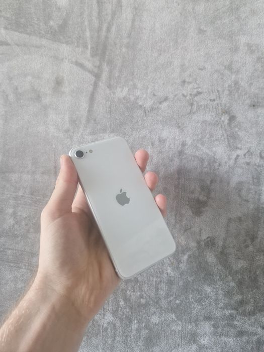 Iphone SE2 64gb белый