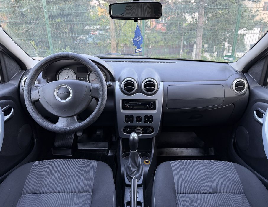 Dacia Logan MCV / 1.6 8 valve / 2010
