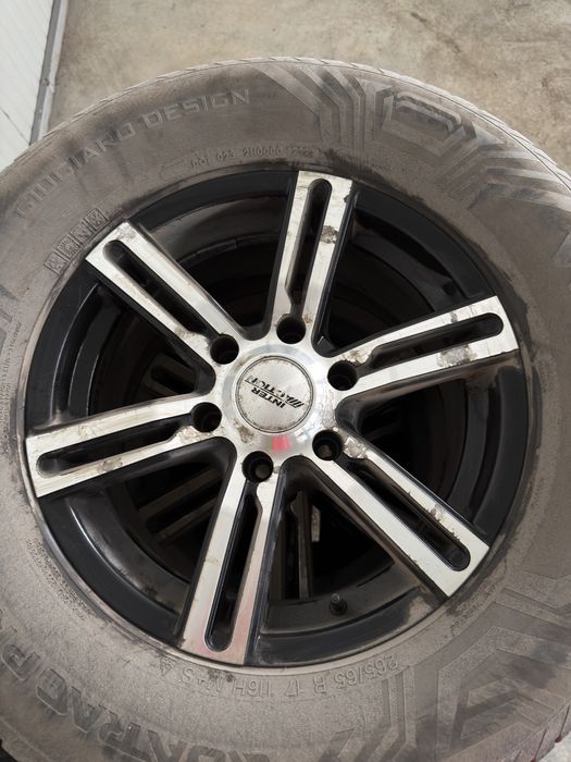 265/65/17 toyota land cruiser 120 гуми с джанти