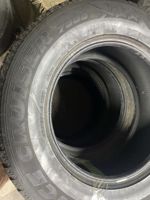 Резина на 18 285/60 В Идеале