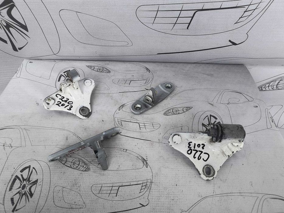 Balamale Ușă Dreapta Față Mercedes-Benz C-Class W204 2013 / 2007-2014 Cod OEM A2047202037 (5B2)
