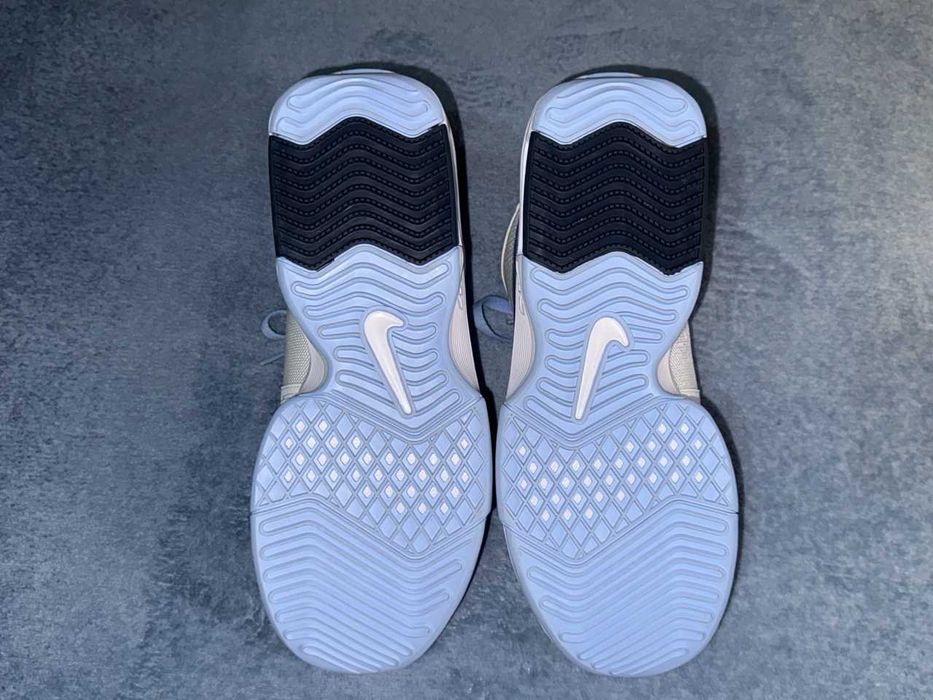 Adidași baschet Nike LeBron Witness 8 'UNC', Mărimea 44.5