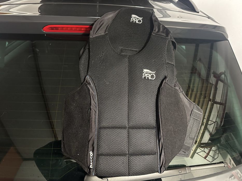 Vând protecție spate/coloană pentru copii