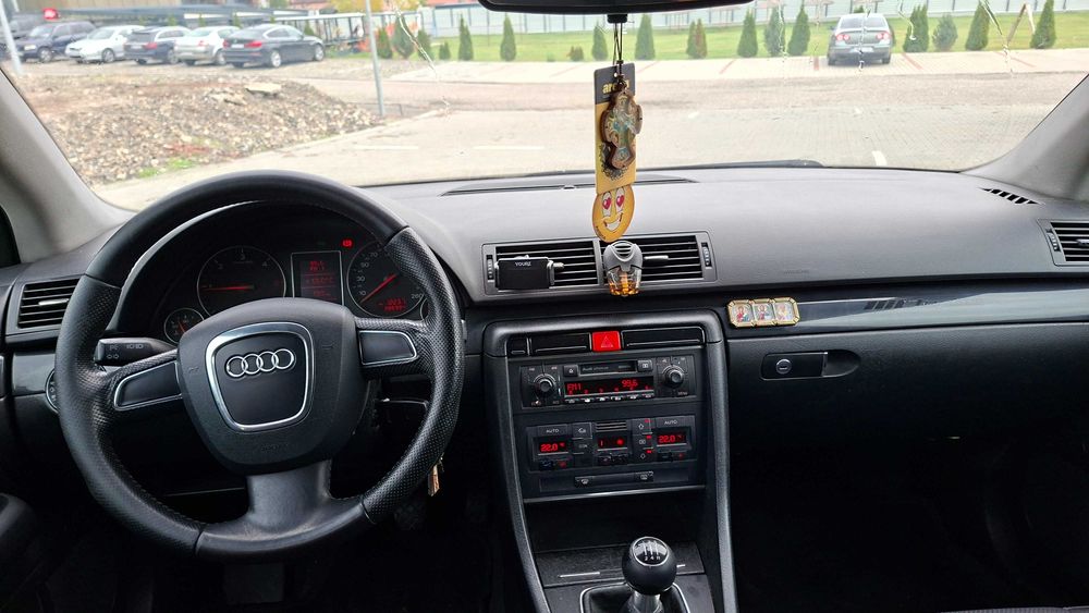 AUDI A4 2003 — imagine 5