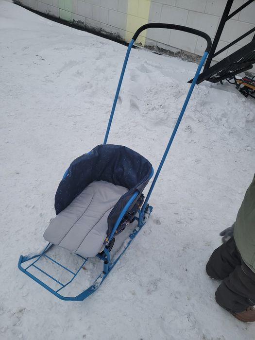 Продам санки синие
