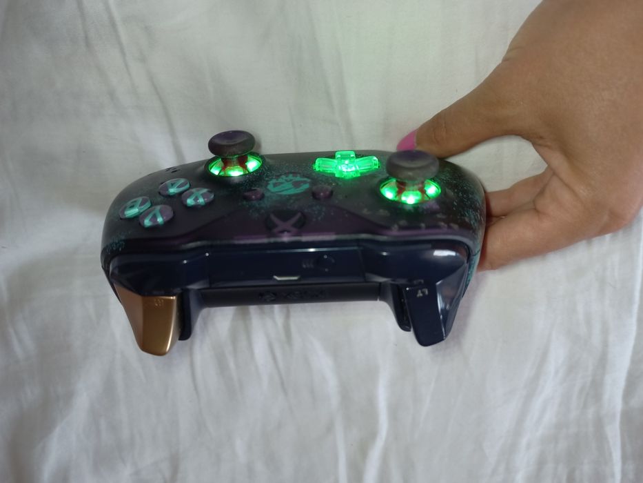 Уникат Рекламен контролер на Световните игри Xbox one Sea of Thieves