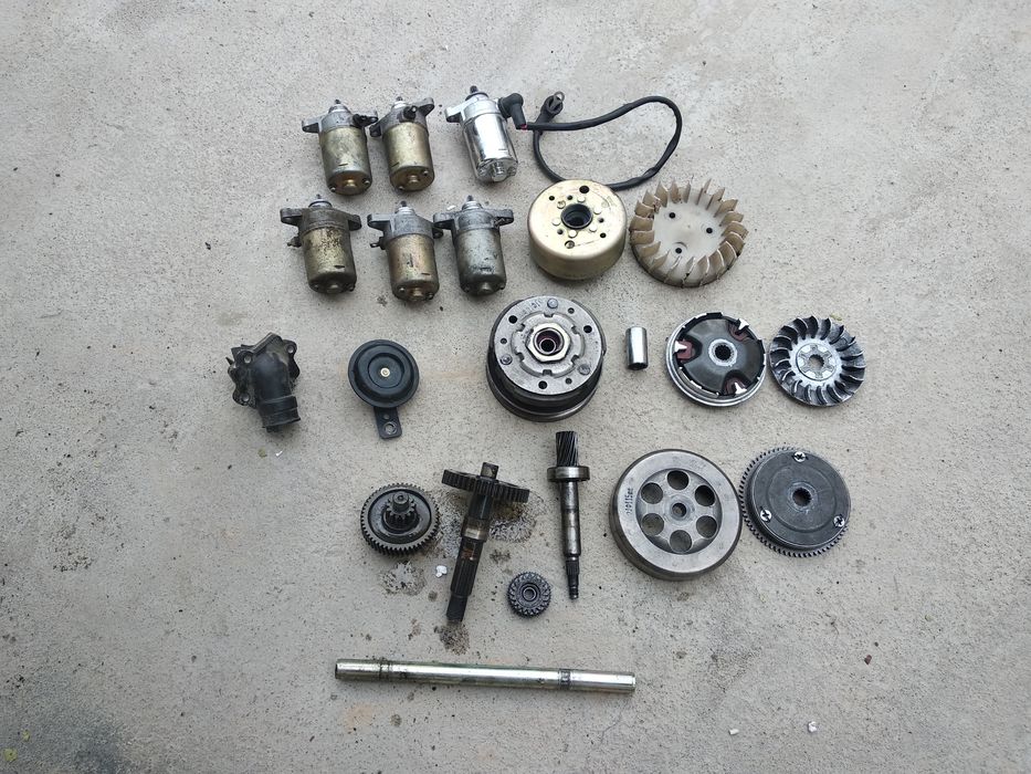 Запчасти для скутера Хонда или Сузуки