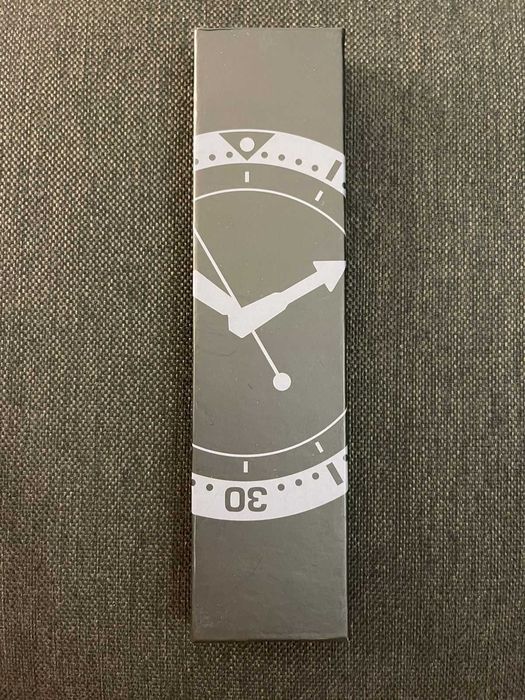 Продам мужские часы