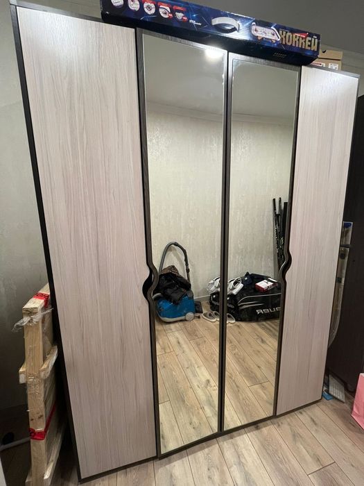 Продается шкафы. В хорошем состоянии.