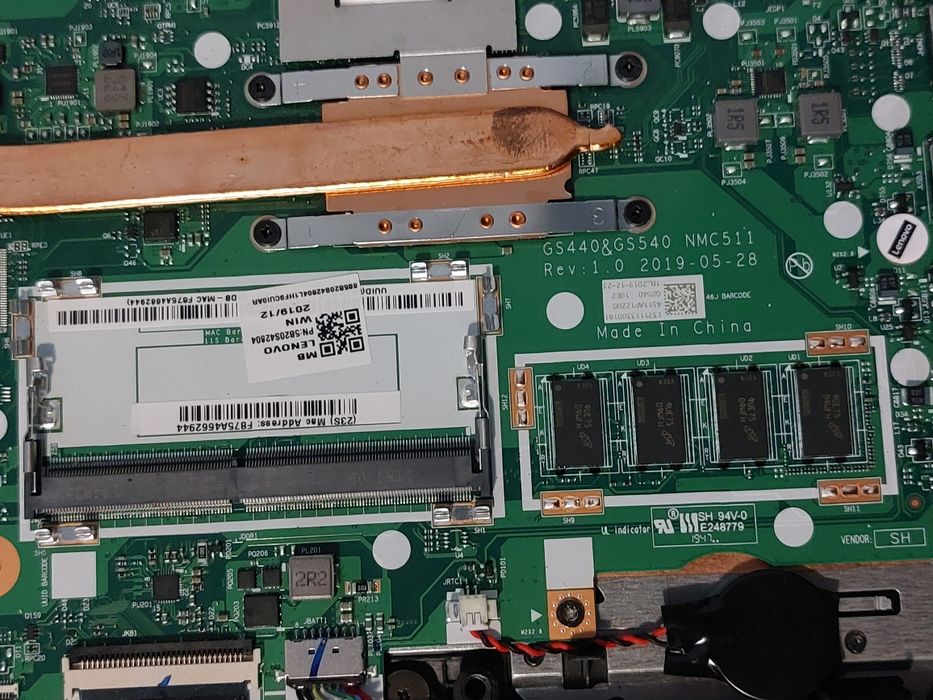 Laptop DEFECT Lenovo IdeaPad s145 Ryzen 3 3200U 2,6Ghz, 4GB DDR4, 1TB SSD, fara incarcator