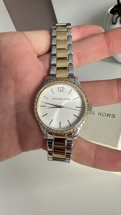 Ceas Michael Kors Corey Three Hand - nou!