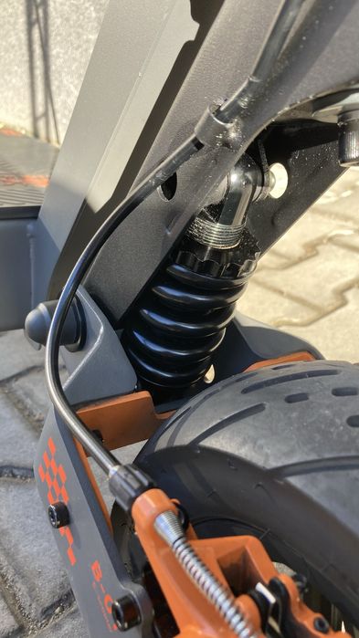 Електрическа тротинетка Kukirin G4 2025