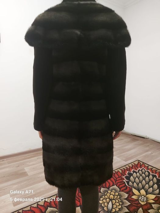 Шуба норковая...