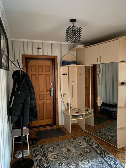 Продам 2 комн квартиру