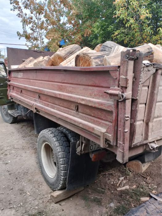 Дрова сухие газ 53 .по городу