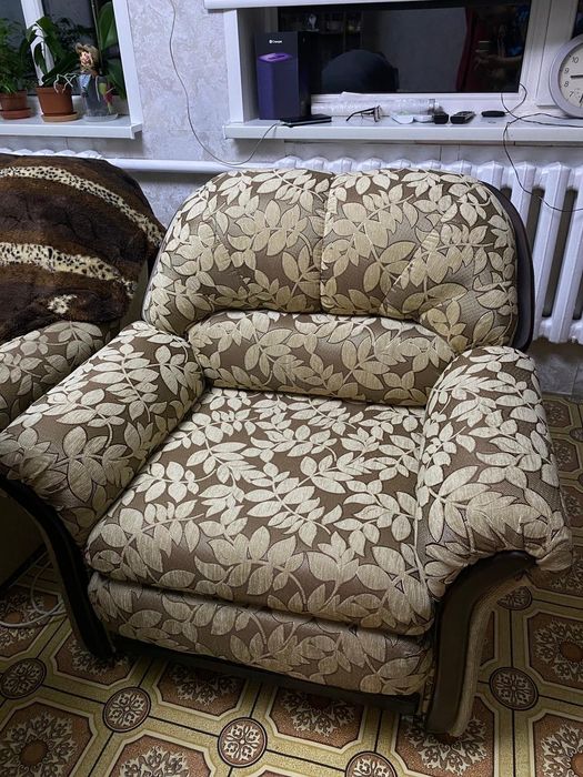 Продам диван, софу и кресло б/у