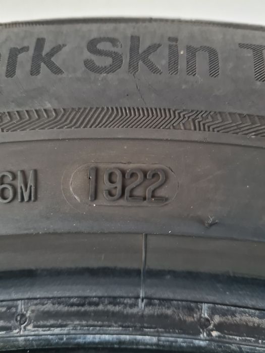 Всесезонни гуми 2 броя UNIROYAL AllSeasonExpert2 235 55 R18 дот 1922