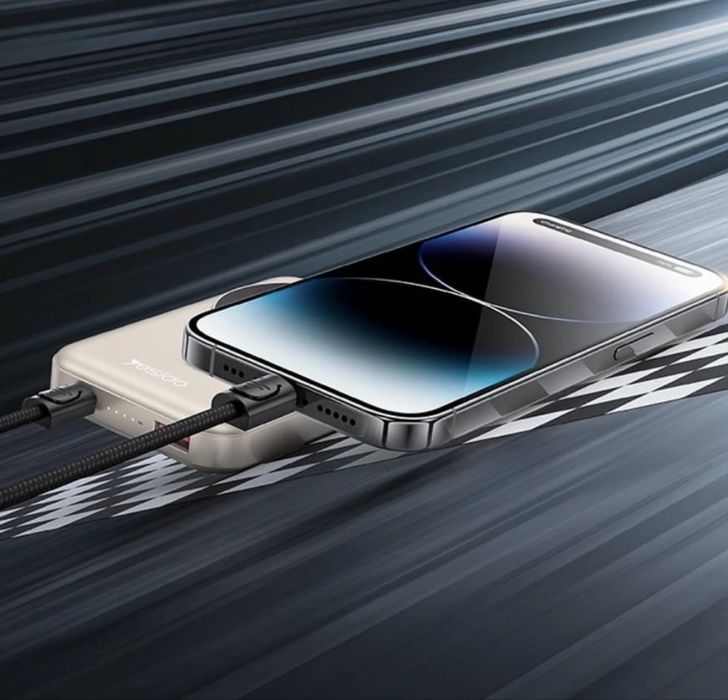 Кабель брелок на Iphone