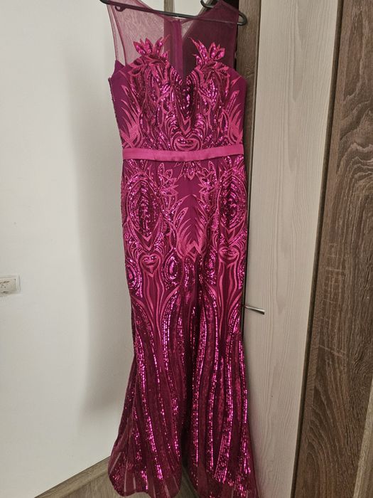 Rochie de seara, tip sirenă