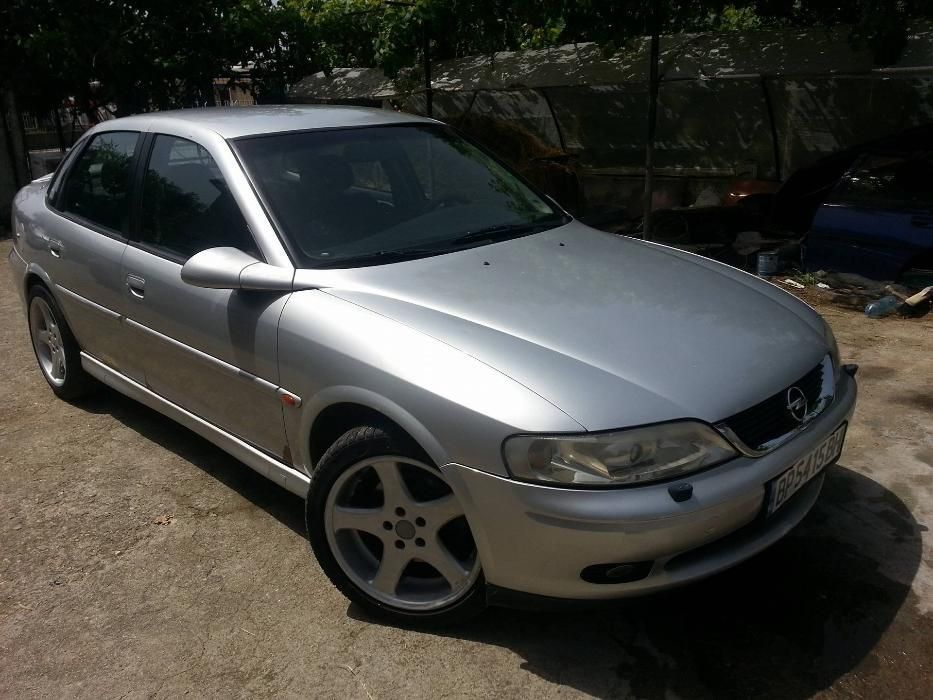 Опел Вектра Б на части/Opel Vectra B 2.5 V6 X25XE na chasti