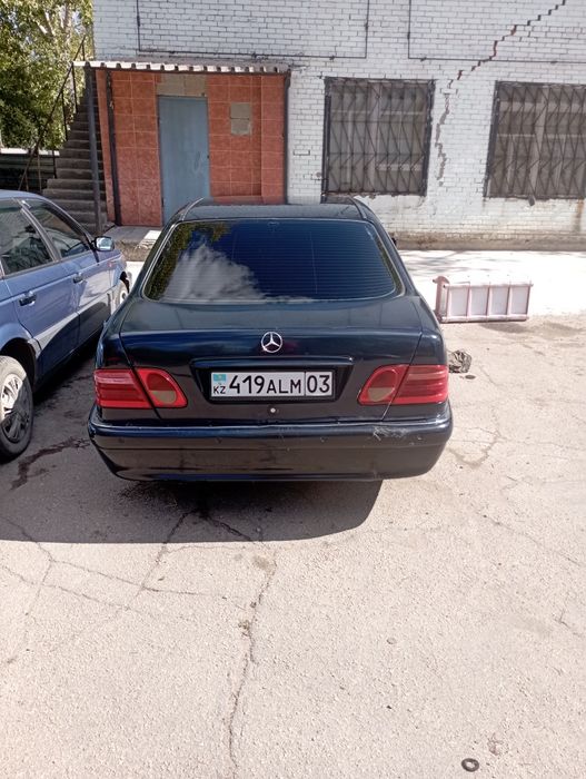 Продам машину Мэрс 96 года